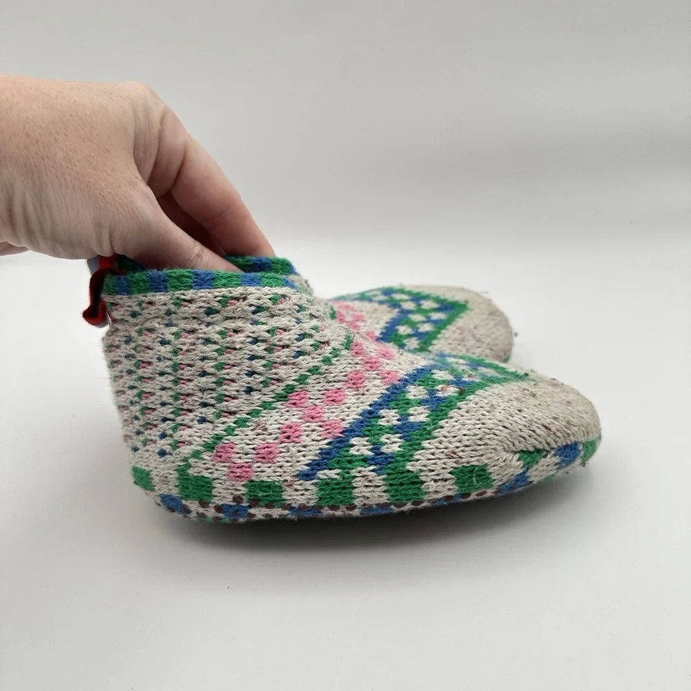 Bombas Gripper Slippers Toddler Size 5-7 House Shoes Camping Winter Lounge Cozy